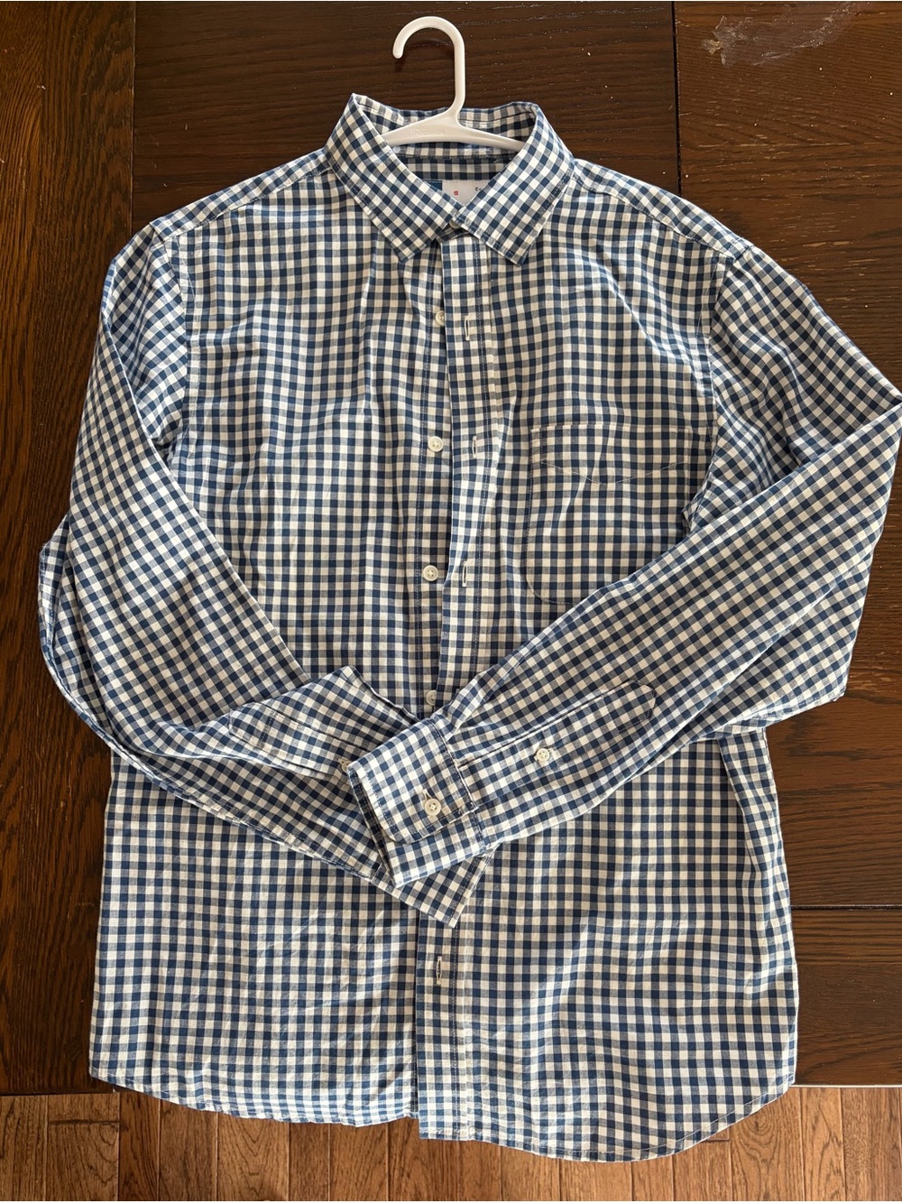 Old Navy men’s S navy gingham button down
